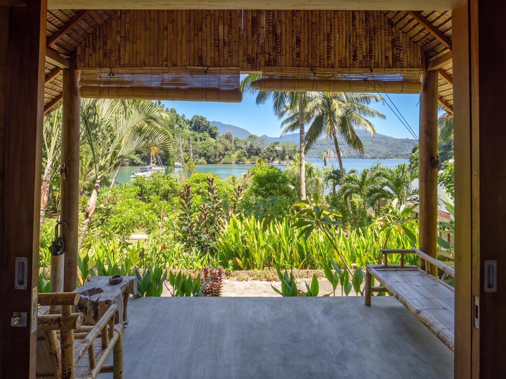 D'Lagoon Dive Resort Bitung Eksteriør bilde